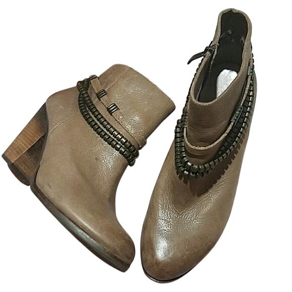 Vince Camuto Tan Leather Booties 10M - Picture 2 of 9